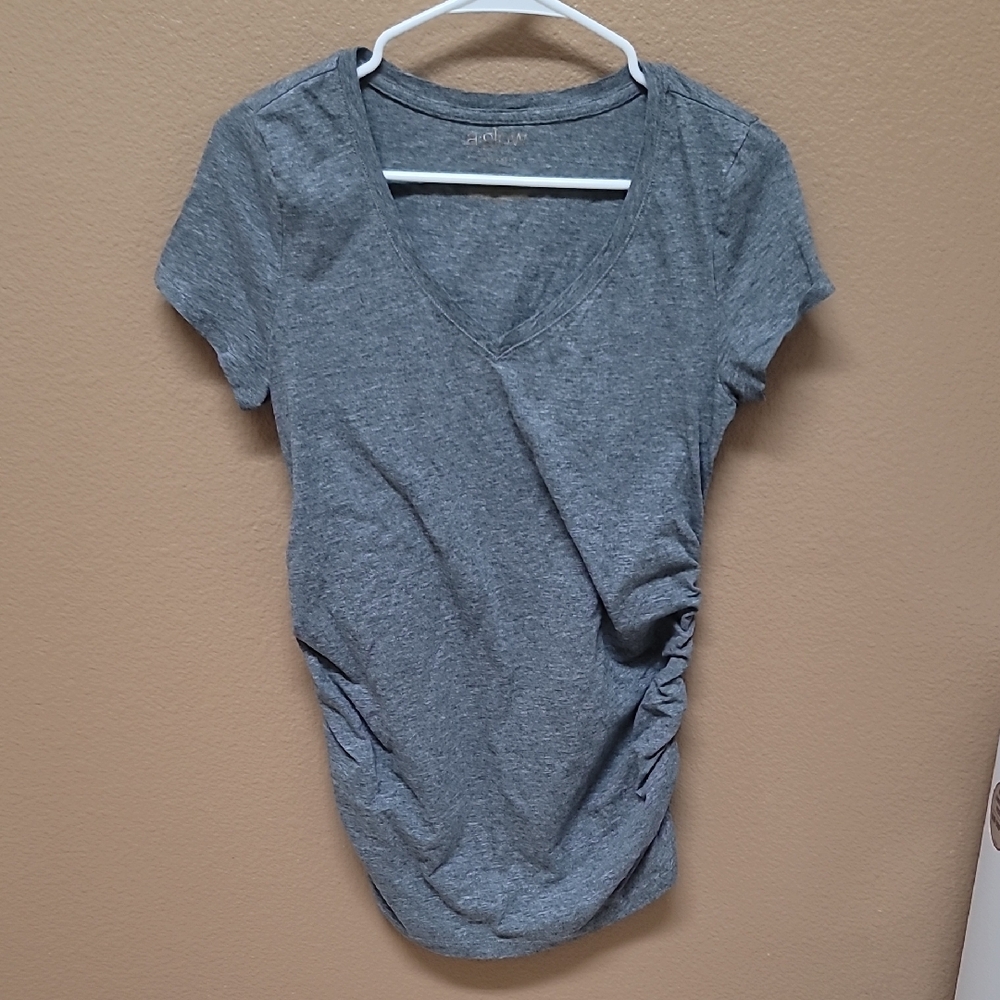 a:glow V-Neck Short Sleeve Top 🩶